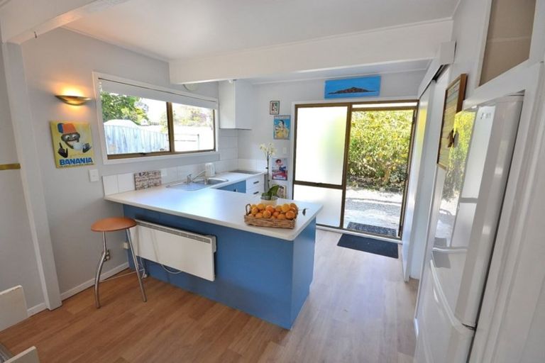 Photo of property in 1 Island View Terrace, Waikanae Beach, Waikanae, 5036