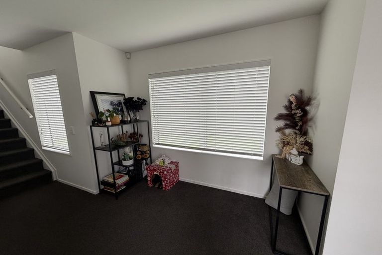 Photo of property in 9 Fernly Rise, Flat Bush, Auckland, 2019