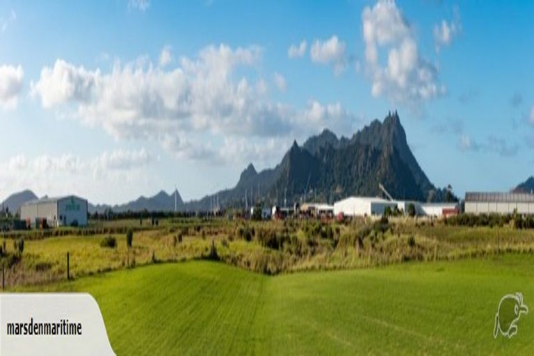 Photo of property in 132 Marsden Bay Drive, One Tree Point, 0118