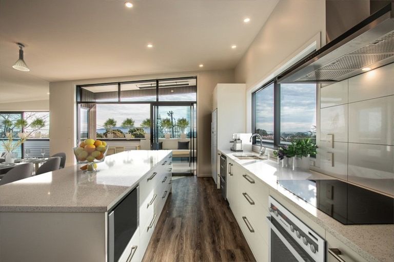 Photo of property in 75 Seddon Street, Waikanae, 5036