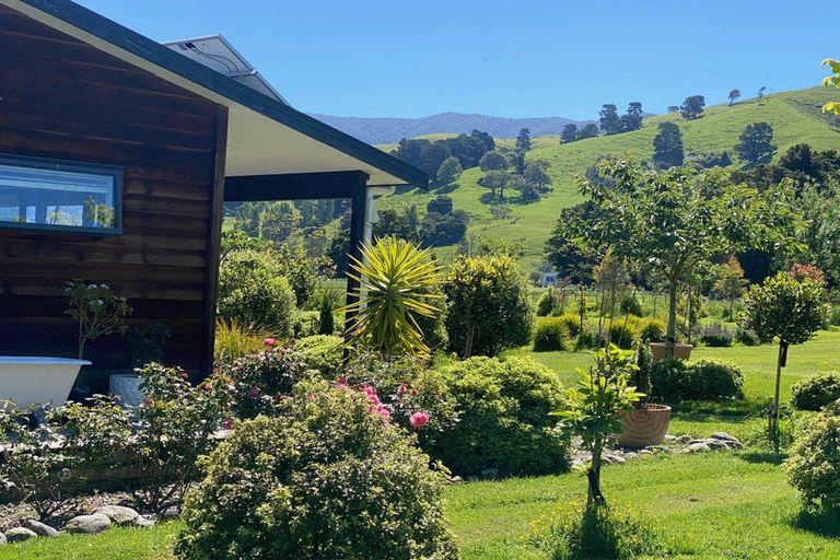 Photo of property in 194 Underhill Road, Woodside, Greytown, 5794