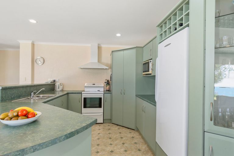 Photo of property in 34 Lax Crescent, Leigh, 0985