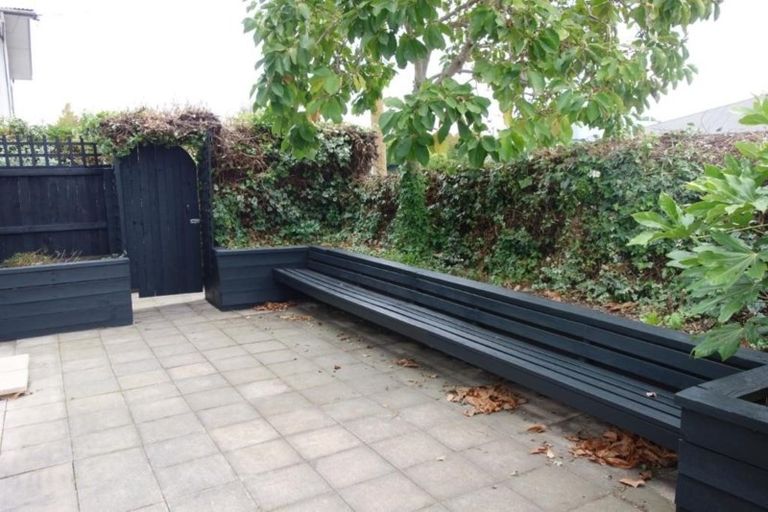 Photo of property in 1/54 Springfield Road, St Albans, Christchurch, 8014