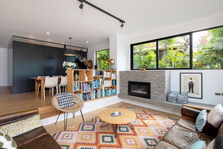 Photo of property in 49 Moa Road, Point Chevalier, Auckland, 1022