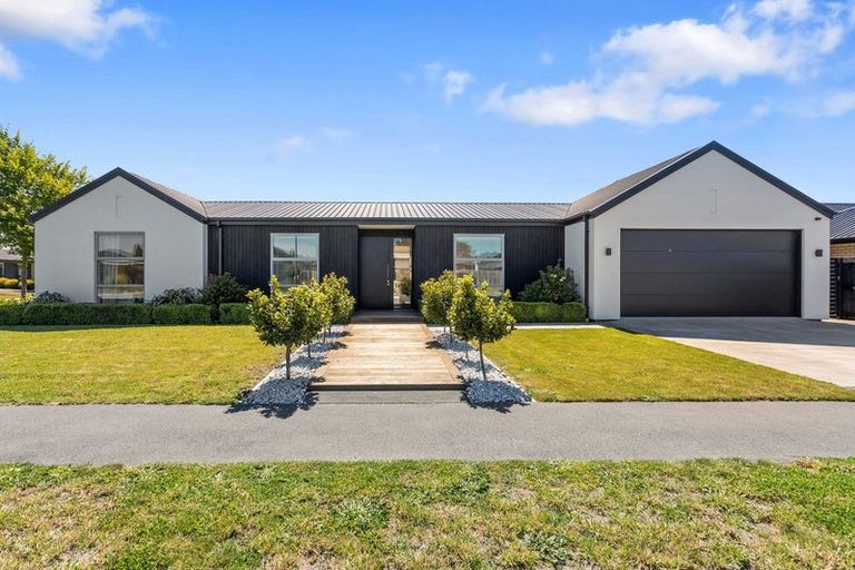 Photo of property in 2 Guyon Street, Marshland, Christchurch, 8083