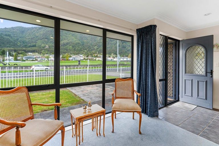 Photo of property in 247 Whitaker Street, Te Aroha, 3320