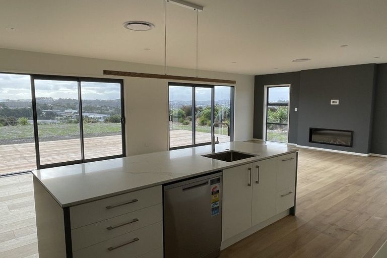 Photo of property in 9 Johnson Place, Stillwater, Silverdale, 0993