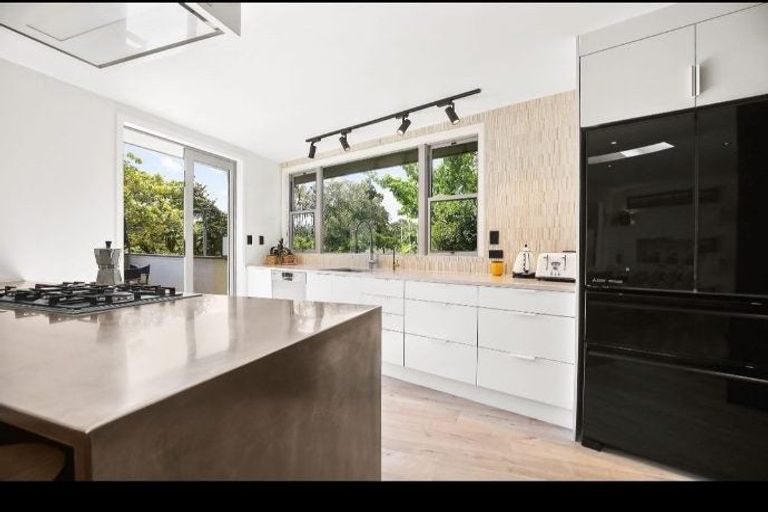 Photo of property in 12 George Street, Claudelands, Hamilton, 3214