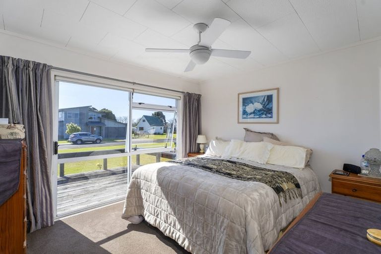 Photo of property in 21 Endeavour Close, Whitianga, 3510