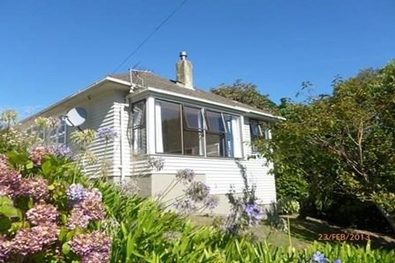 Photo of property in 44 Dimock Street, Titahi Bay, Porirua, 5022