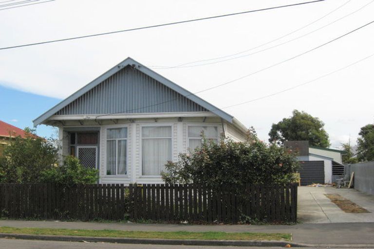 Photo of property in 23 Isabella Place, Waltham, Christchurch, 8011