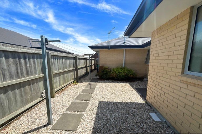 Photo of property in 12 Blaenavon Lane, Halswell, Christchurch, 8025