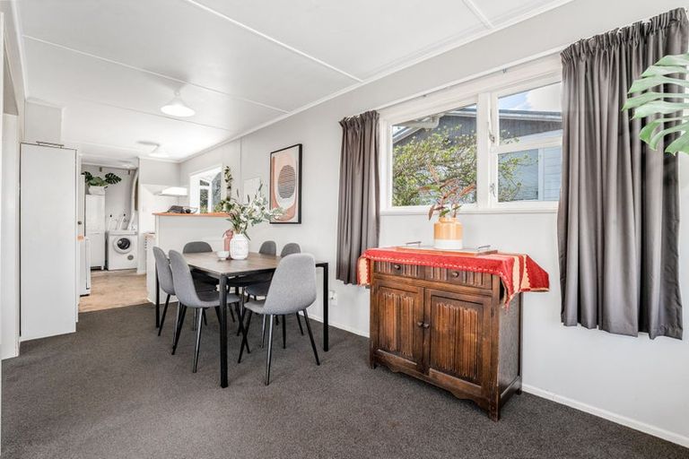 Photo of property in 172 Conclusion Street, Ascot Park, Porirua, 5024