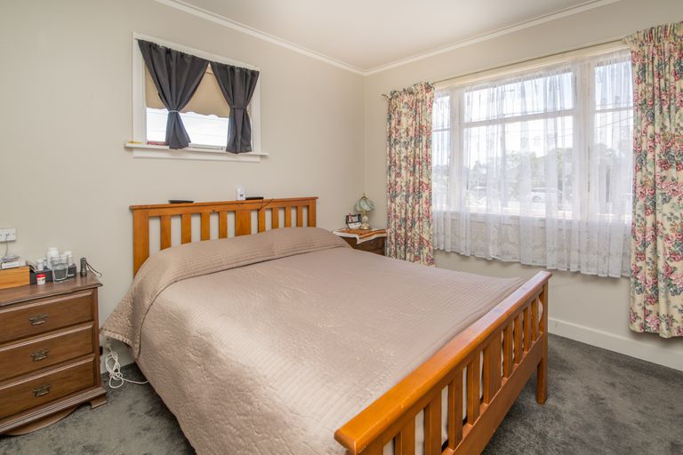 Photo of property in 230a Breezes Road, Aranui, Christchurch, 8061