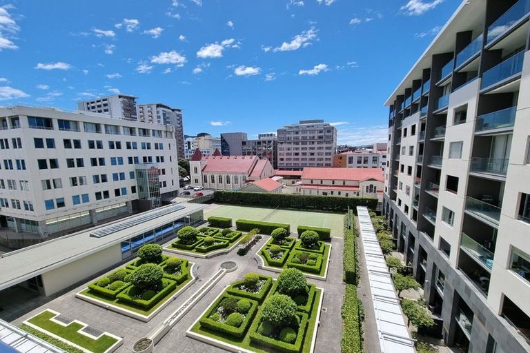 Photo of property in Sanctum Apartments, 54/10b Ebor Street, Te Aro, Wellington, 6011