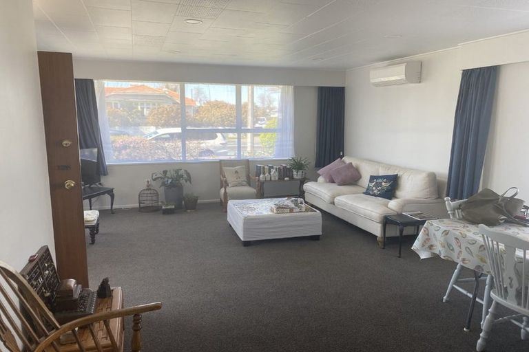 Photo of property in 209 Southland Road, Hastings, 4122