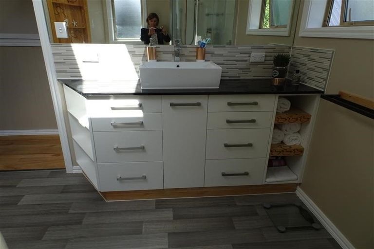 Photo of property in 16a Hackthorne Road, Cashmere, Christchurch, 8022