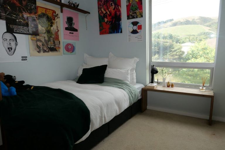 Photo of property in 4 Pa Road, Pukerua Bay, 5026