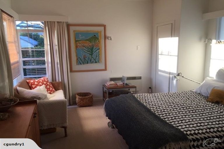 Photo of property in 4 Takarunga Road, Devonport, Auckland, 0624