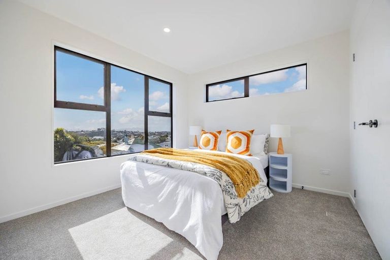 Photo of property in 134a Mokoia Road, Chatswood, Auckland, 0626
