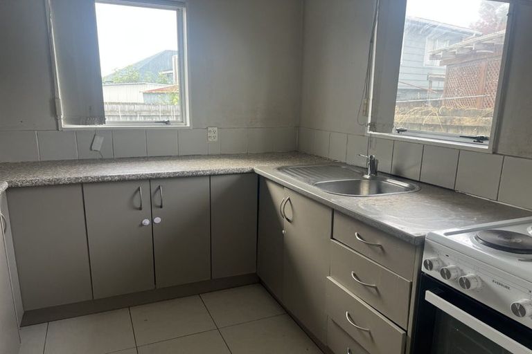 Photo of property in 1/10a Druces Road, Wiri, Auckland, 2104