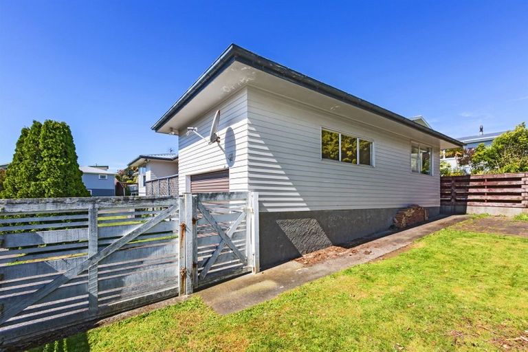 Photo of property in 58 Ernest Street, Ranui, Porirua, 5024