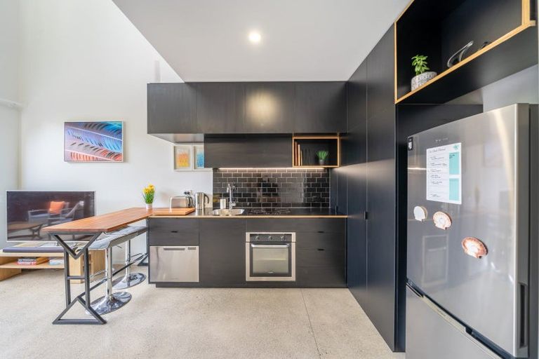 Photo of property in 3 Te Ara O Paetutu, Petone, Lower Hutt, 5012