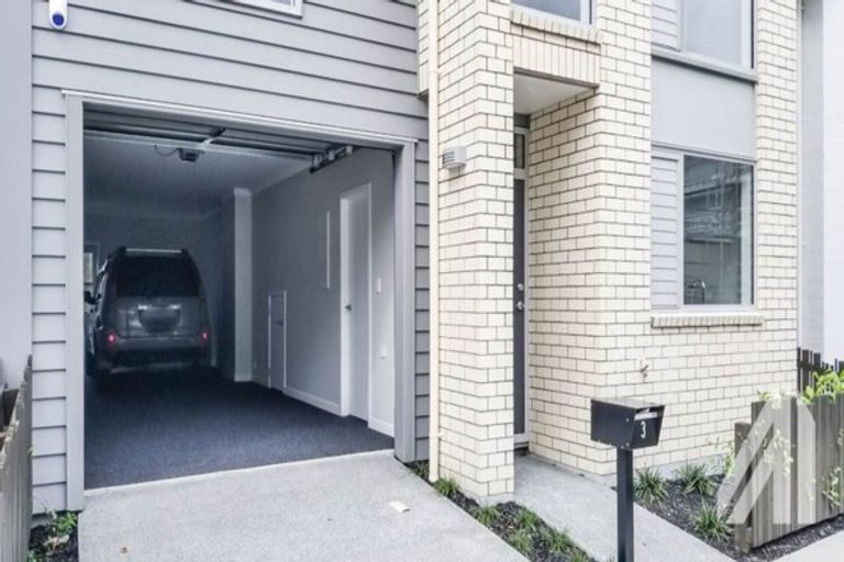 Photo of property in 3 Peihana Road, Hobsonville, Auckland, 0616