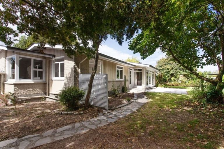 Photo of property in 11 Kingsgate Place, Burnside, Christchurch, 8053