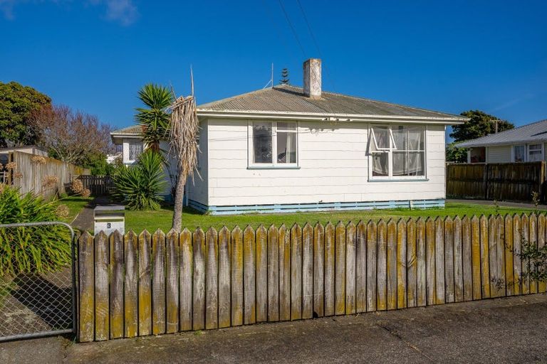 Photo of property in 3 Matai Place, Otaki, 5512
