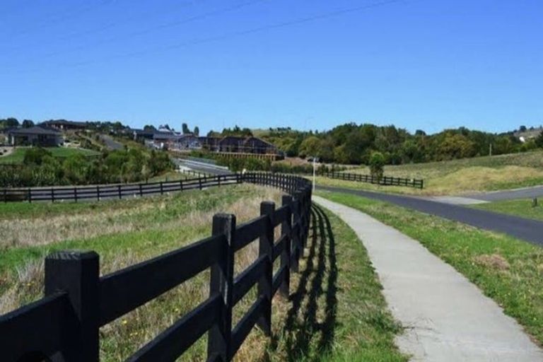 Photo of property in 57 Te Ara Aukati Terrace, Pokeno, 2471