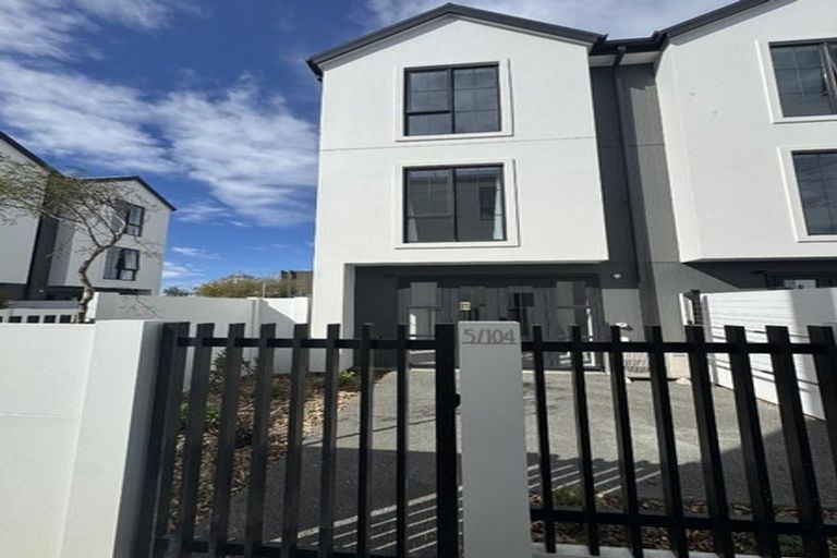 Photo of property in 5/104 Peterborough Street, Christchurch Central, Christchurch, 8013