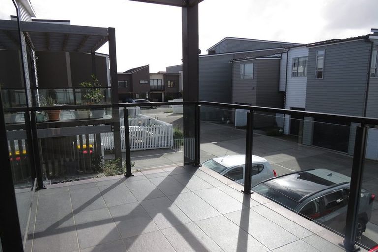 Photo of property in 23 Tuatua Road, Hobsonville, Auckland, 0616