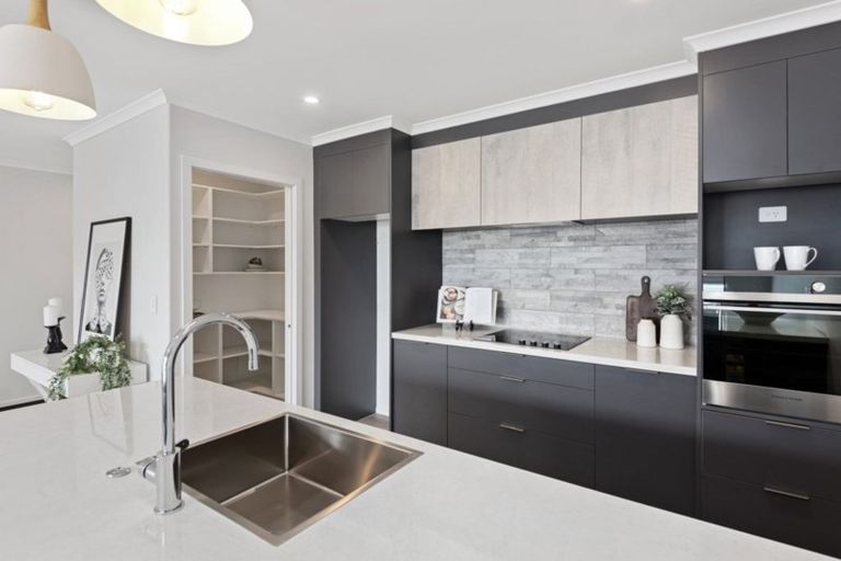 Photo of property in 17 Holmes Hanover Lane, Halswell, Christchurch, 8025