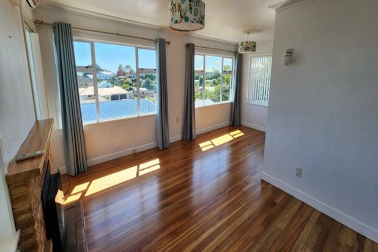 Photo of property in 51 South Road, Blagdon, New Plymouth, 4310