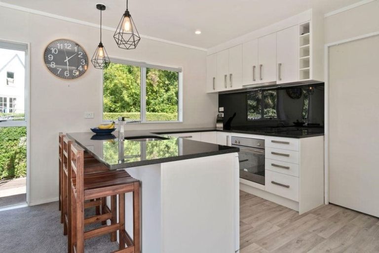 Photo of property in 9 Rheingold Place, Huapai, Kumeu, 0810