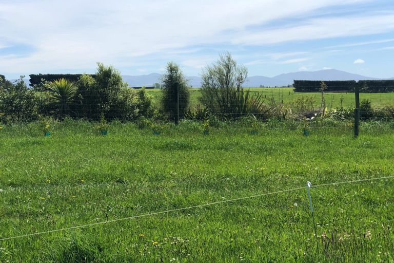 Photo of property in 830 Oxford Road, Fernside, Rangiora, 7471