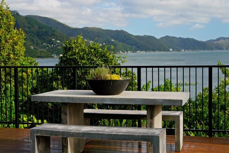 Photo of property in 5 Howard Road, Point Howard, Lower Hutt, 5013