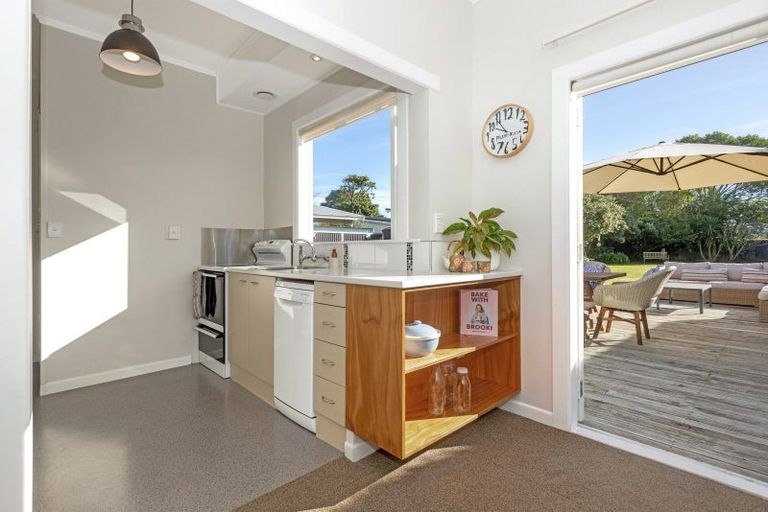 Photo of property in 105 Awapuni Road, Awapuni, Gisborne, 4010