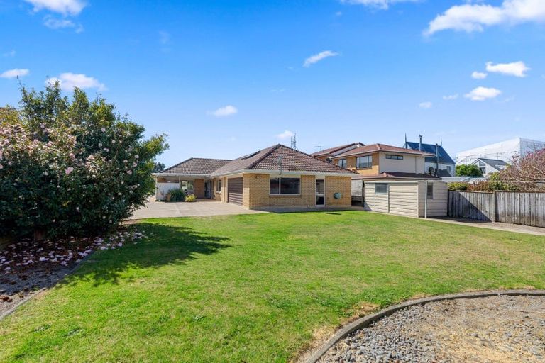 Photo of property in 50 Dickson Road, Papamoa Beach, Papamoa, 3118