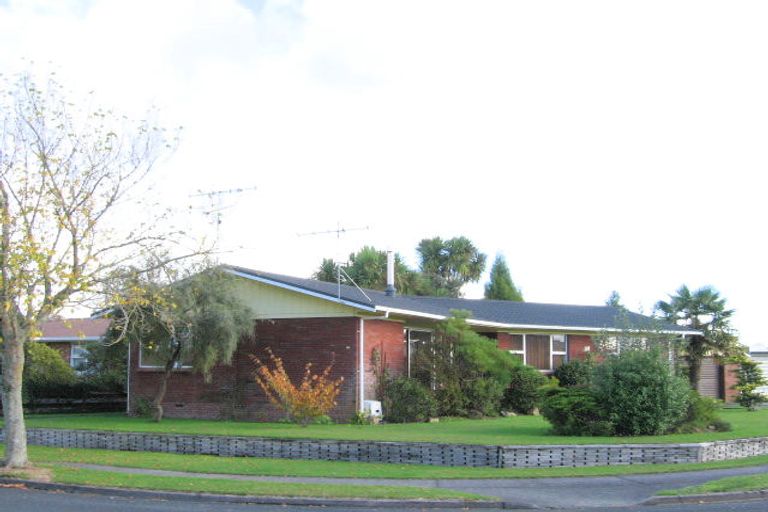 Photo of property in 12 Pohutukawa Drive, Tokoroa, 3420