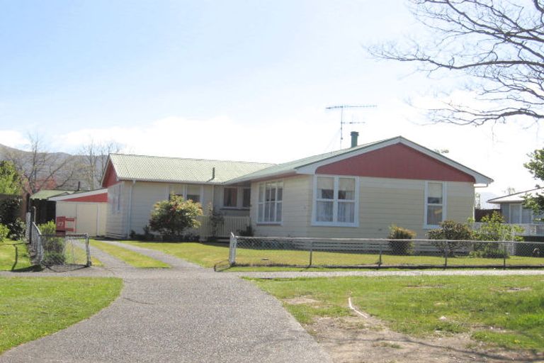 Photo of property in 27 Hinerangi Street, Turangi, 3334