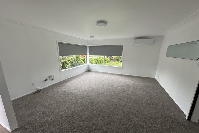Photo of property in 2/11 Dowling Place, Pakuranga, Auckland, 2010