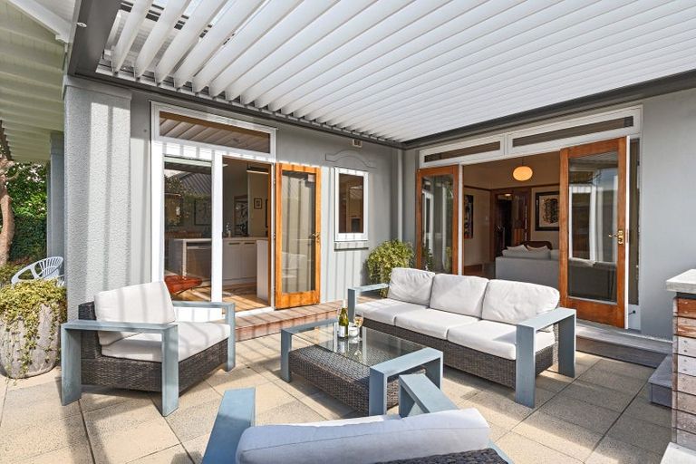 Photo of property in 152 Clyde Road, Burnside, Christchurch, 8053