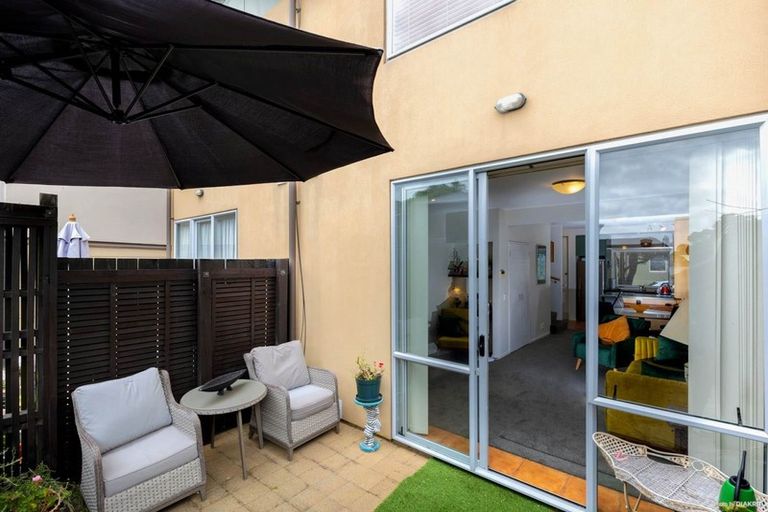 Photo of property in 50 Kirikiri Lane, East Tamaki, Auckland, 2013