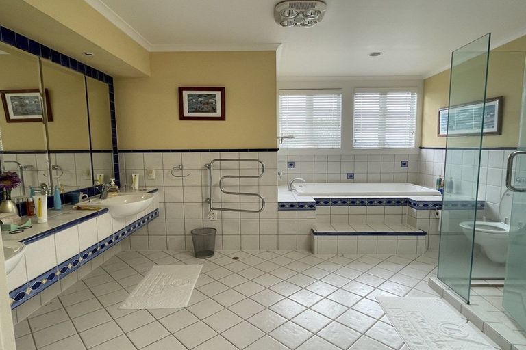 Photo of property in 215 Broomfields Road, Whitford, Howick, 2571