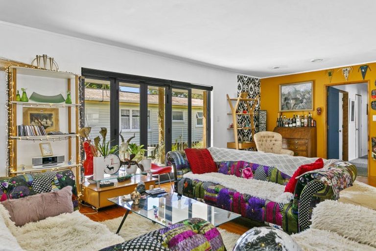 Photo of property in 193 Te Rangitautahanga Road, Turangi, 3334