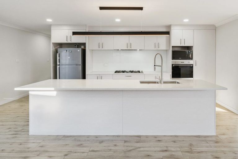 Photo of property in 9 Earlywood Road, Takanini, 2110