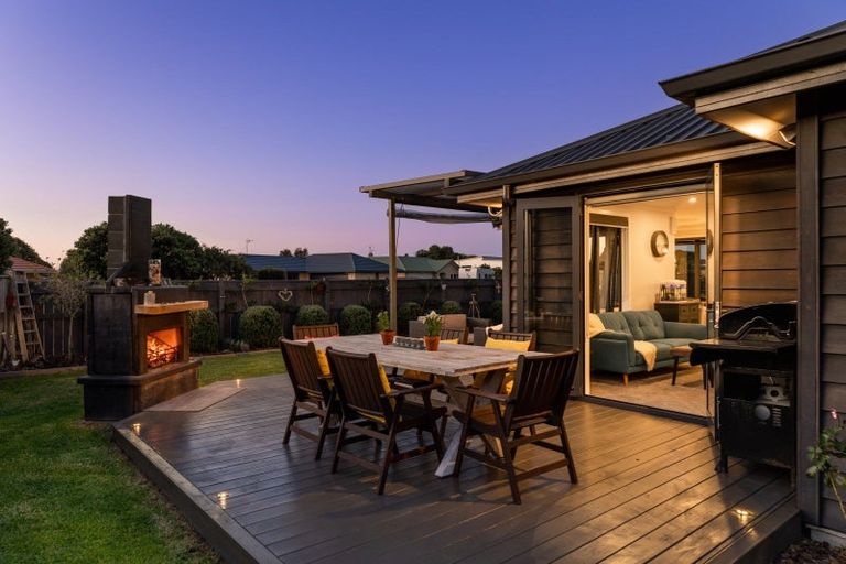 Photo of property in 25 Rifleman Lane, Paraparaumu Beach, Paraparaumu, 5032