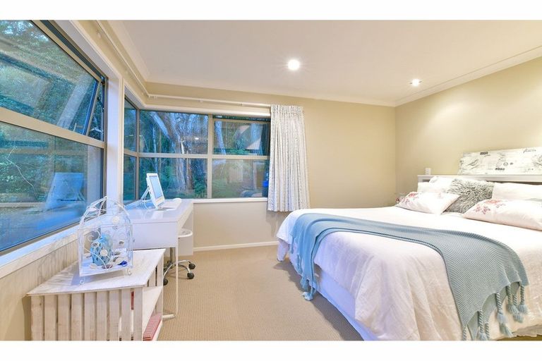 Photo of property in 92b Scott Road, Stanmore Bay, Whangaparaoa, 0932
